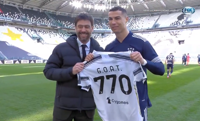 开云官方网站-尤文遭遇争议判罚，裁判组回应：执法公正，表示文件.-开云官方网站