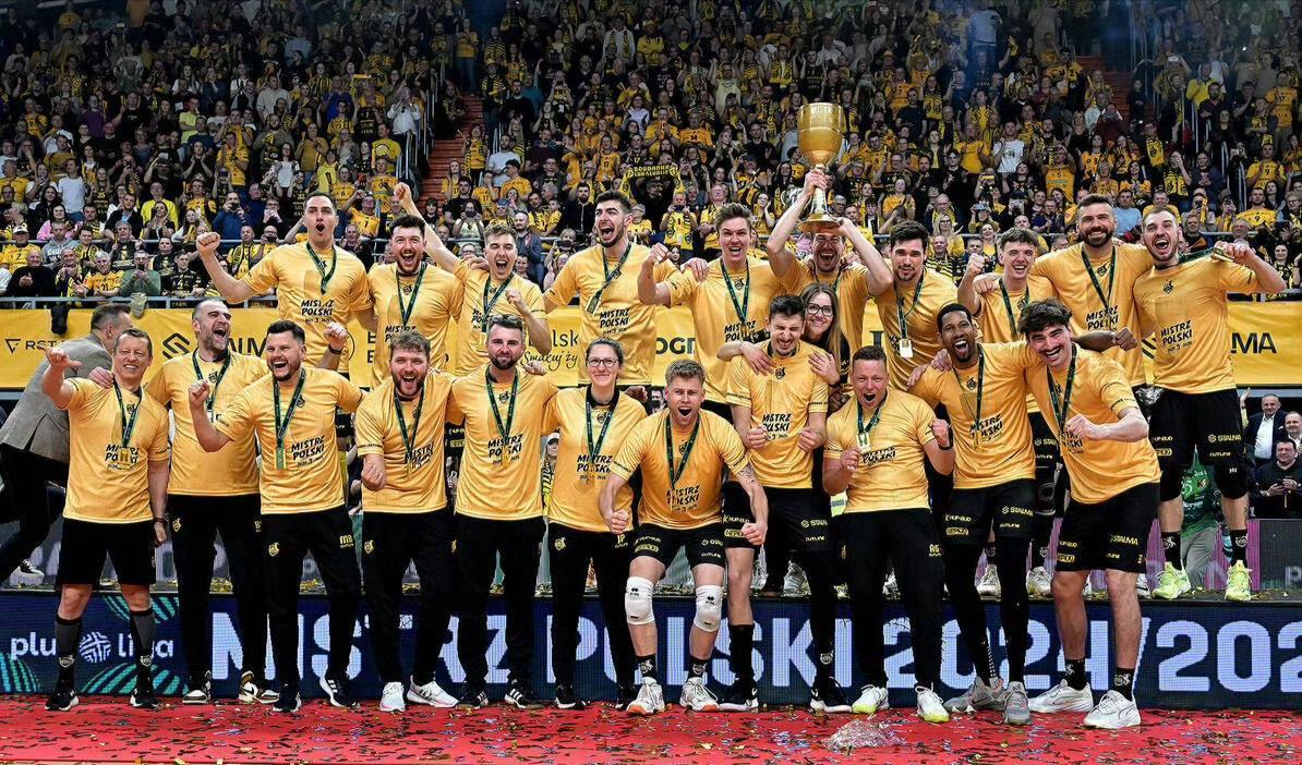 开云体育-塞尔维亚队带队取胜！，莱万多夫斯基重要时刻险胜观众掌声雷动-开云体育