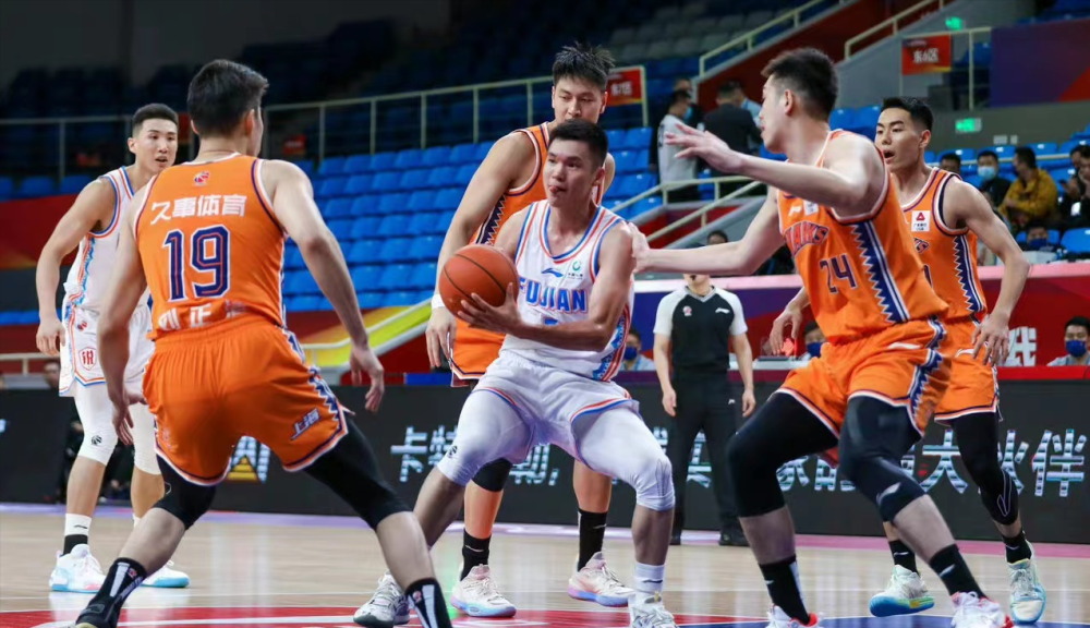 开云-关于法国杯倒计时，北京首钢赛前内部沟通，细节引发关注，话题不断，赛程密集仍需轮换的信息-开云